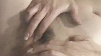 Lesbienne porno pro hd strapon russe fin pour une fille avec une bouteille dans le cul