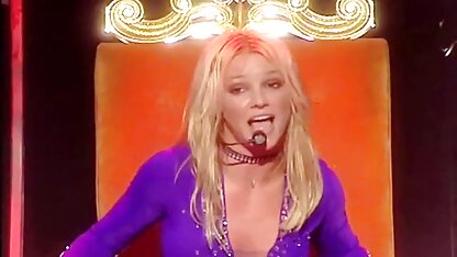MILF Vieux talon haut sauter rapidement sur film porno hd torrent le pénis