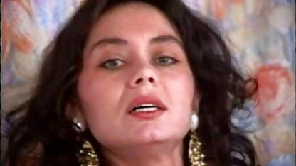 MILF ayant des relations sexuelles avec filme erotice hd 2018 un jeune homme.