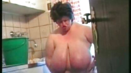Solo érotique torride réalisée film pornographique hd par dominante glamour
