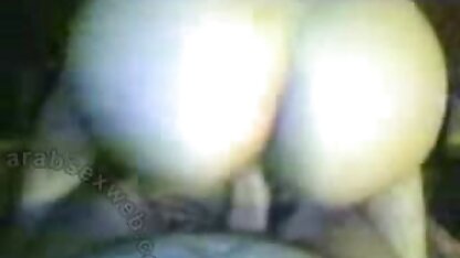 Il baise une fille et une mère. altyazı porn films