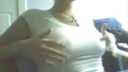 Nu sasha gris actif caressant le vagin porno hd 2015 avec un vibrateur son préféré