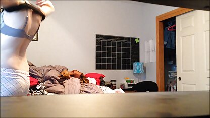 Fille avec site porno hd tatouage sur la hanche abandonner avec dur