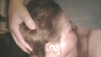 Actif goujon fry cul sexy cul en draps cu pula mare de soie