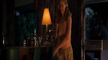 Échangistes jeune Russe partie de sexe film porn hd online dans le grenier