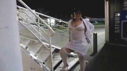 Femdom le porno hd pour mec: Maîtresse strapon mec en point