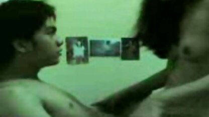 Teen russe red tube categorii sexe gay sur un canapé confortable