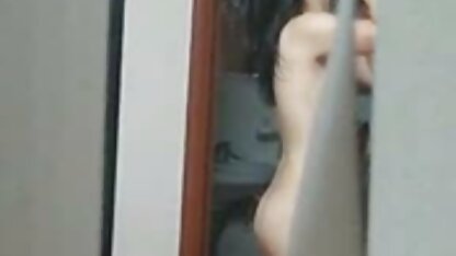 Les video film porno hd jeunes filles russes nues devant webcam parler dans le chat sexe
