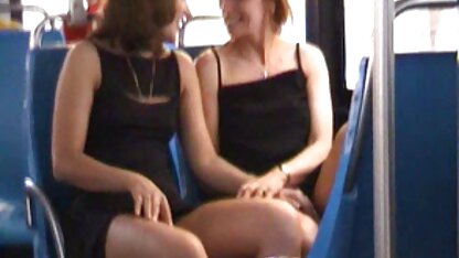 Adulte maîtresse en robes blanches montre combien elle aime full film porno hd straponnya