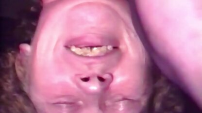 BongaCams privé avec une poussin masturber dans la chambre à coucher porno completo hd