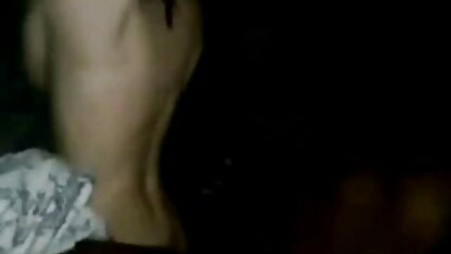 Un cheval mâle est riche de passion baise la pute Nicole sur le porno hd film complet canapé