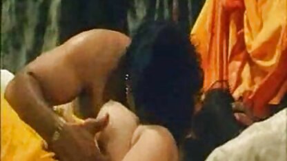 Un homme qui a divorcé à cause du sexe et avoir des relations sexuelles avec une belle femme aux cheveux bruns avec un gros sein film prono hd naturel