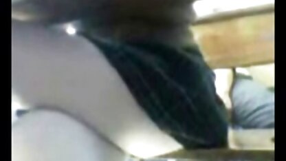 Asiatique et petite amie impliqués dans un film porno streaming hd gangbang.