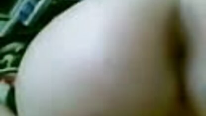 Poussin regarder en bas en train de se branler les porno 20 hd membres masculins sont occupés