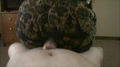 Érotique pieds porno hd solo au travail des filles en bas nylons