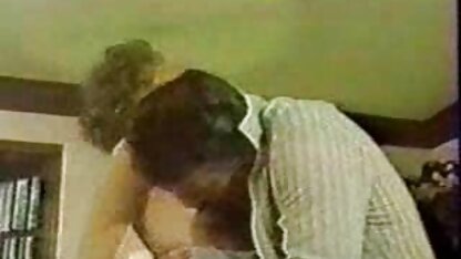 Les hommes gais Maigre attrayant dossiers sur le poulet chubby adolescent cinema porn hd
