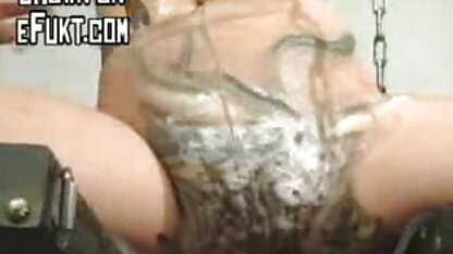 Un homme noir manger la chatte et la bouche de porno college hd gros Gros seins.
